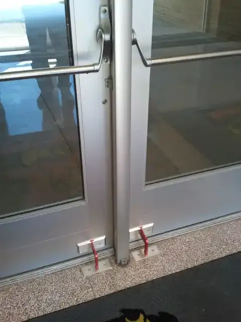 Nightlock® Lockdown 1 Door Barricade — view 5