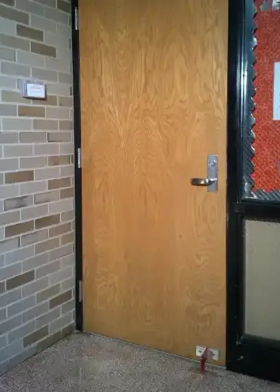 Nightlock® Lockdown 1 Door Barricade — view 7